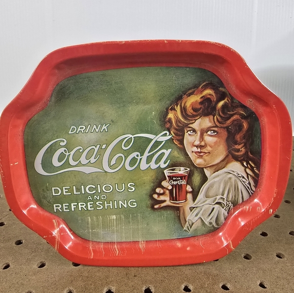 Vintage 1989 Drink Coca Cola Lady Delicious and Refreshing Tin Plate - Picture 1 of 2